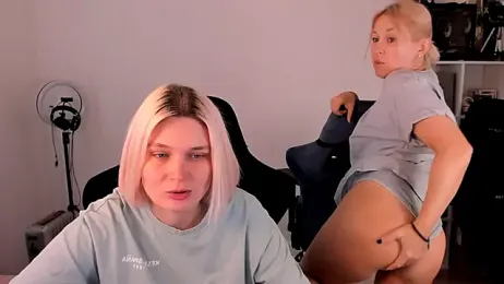 hotblonds webcam model stream image