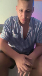Cuevita2025 webcam model stream image
