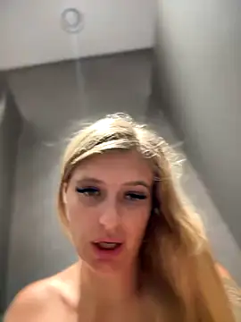 Betsy webcam model stream image