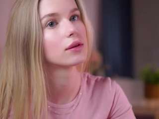 ainsleybrainard webcam model stream image