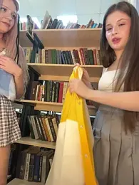 mmelicious webcam model stream image