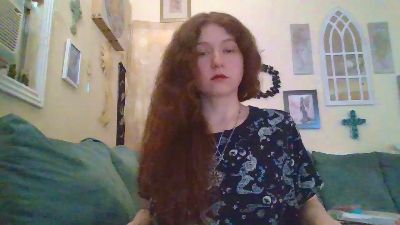 QueenCrimson webcam cam4 model stream image