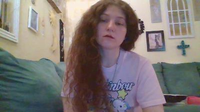 QueenCrimson webcam model stream image