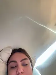 valeria2019hot webcam model stream image