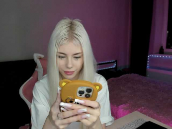 redqwe0u0 webcam model stream image