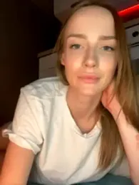 Kira_Quinn webcam model stream image