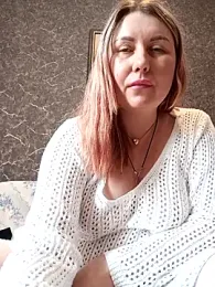 Katti_Kissa webcam stripchat model stream image