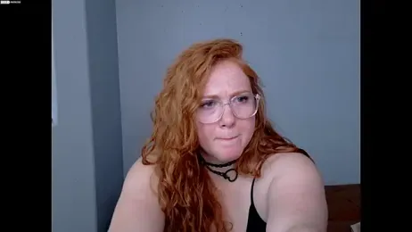 Scarlettredff webcam model stream image