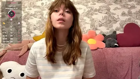 CoralinaEastoy webcam model stream image