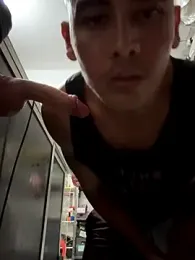 Paul22cm- webcam stripchat model stream image