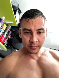 Paul22cm- webcam stripchat model stream image