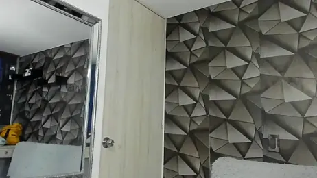 Latino_stud4u webcam model stream image