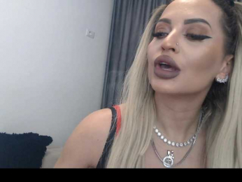 lovelyblondyx webcam model stream image