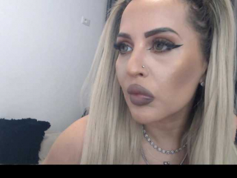 lovelyblondyx webcam model stream image