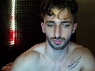 Elliot Watson webcam model stream image