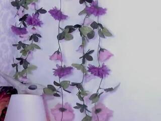Violet Lyon webcam model stream image