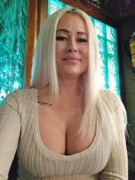 MILFBARBY webcam model stream image