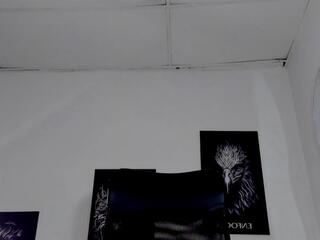 Andrew Wolf webcam model stream image