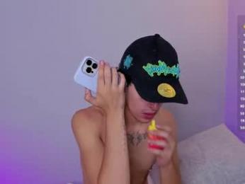 erisleon webcam model stream image