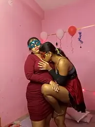 Wlid_HotCouple webcam stripchat model stream image