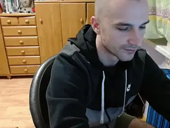 OskarBreno webcam model stream image