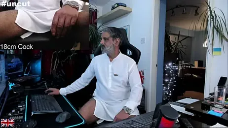 OnlineBossUK webcam model stream image