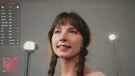 Lanenger webcam stripchat model stream image