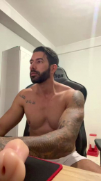 Saradoalto23 webcam model stream image