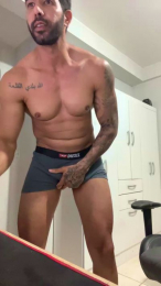 Saradoalto23 webcam model stream image