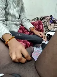 FeltedEuropium webcam model stream image