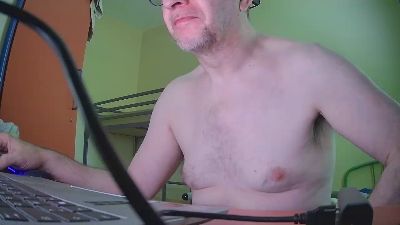 Kisswomen webcam model stream image