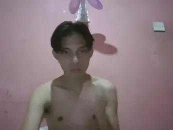 Kyoshi_19 webcam model stream image