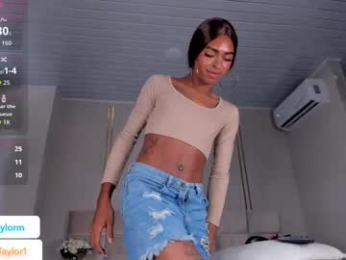 daisytaylor_ webcam model stream image