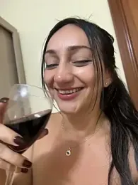 Ninabigtitied webcam model stream image