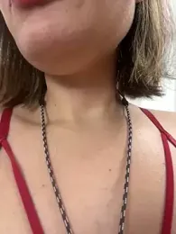 Zyrella webcam stripchat model stream image