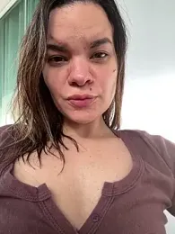 Zyrella webcam stripchat model stream image