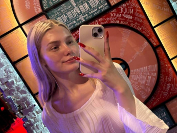 EleneAxley webcam livejasmin model stream image