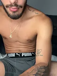 Derek_master webcam model stream image