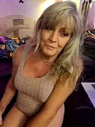 annika_lately webcam model stream image