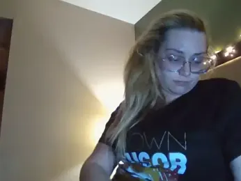 Lalalynn webcam stripchat model stream image