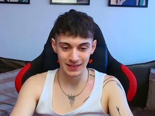 Rovan Bean webcam model stream image