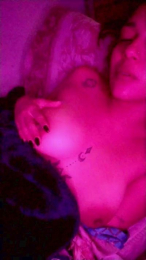 Sashmoon420 webcam model stream image