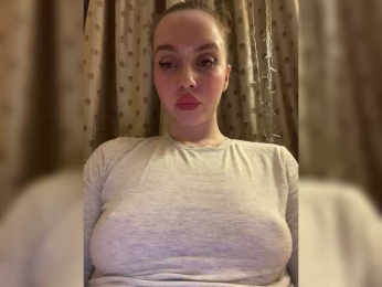 Kikilaky webcam model stream image