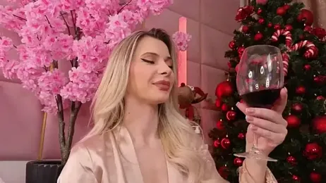 Elliblue webcam model stream image