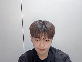 Lo188 webcam model stream image