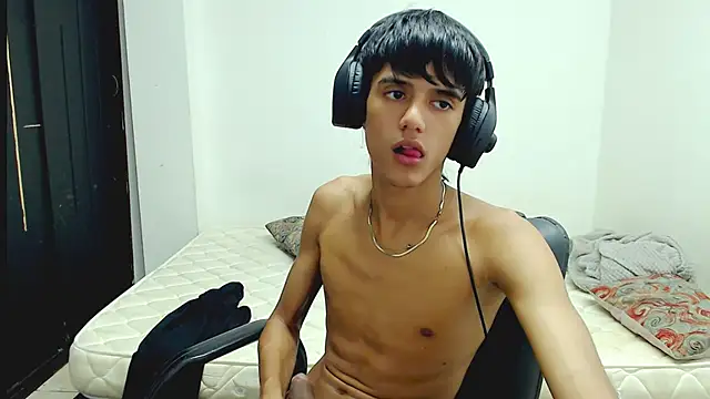 Cris_curry webcam model stream image