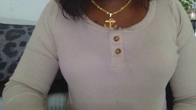 StrengeScarlet webcam model stream image