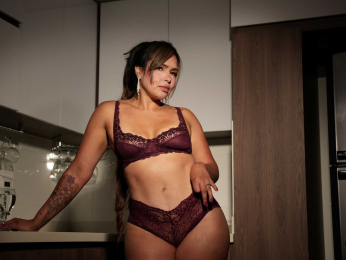 HelenaSantamaria webcam livejasmin model stream image