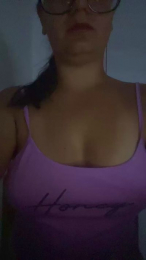 Madlen_ webcam model stream image