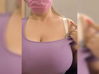 LiliTmil webcam model stream image